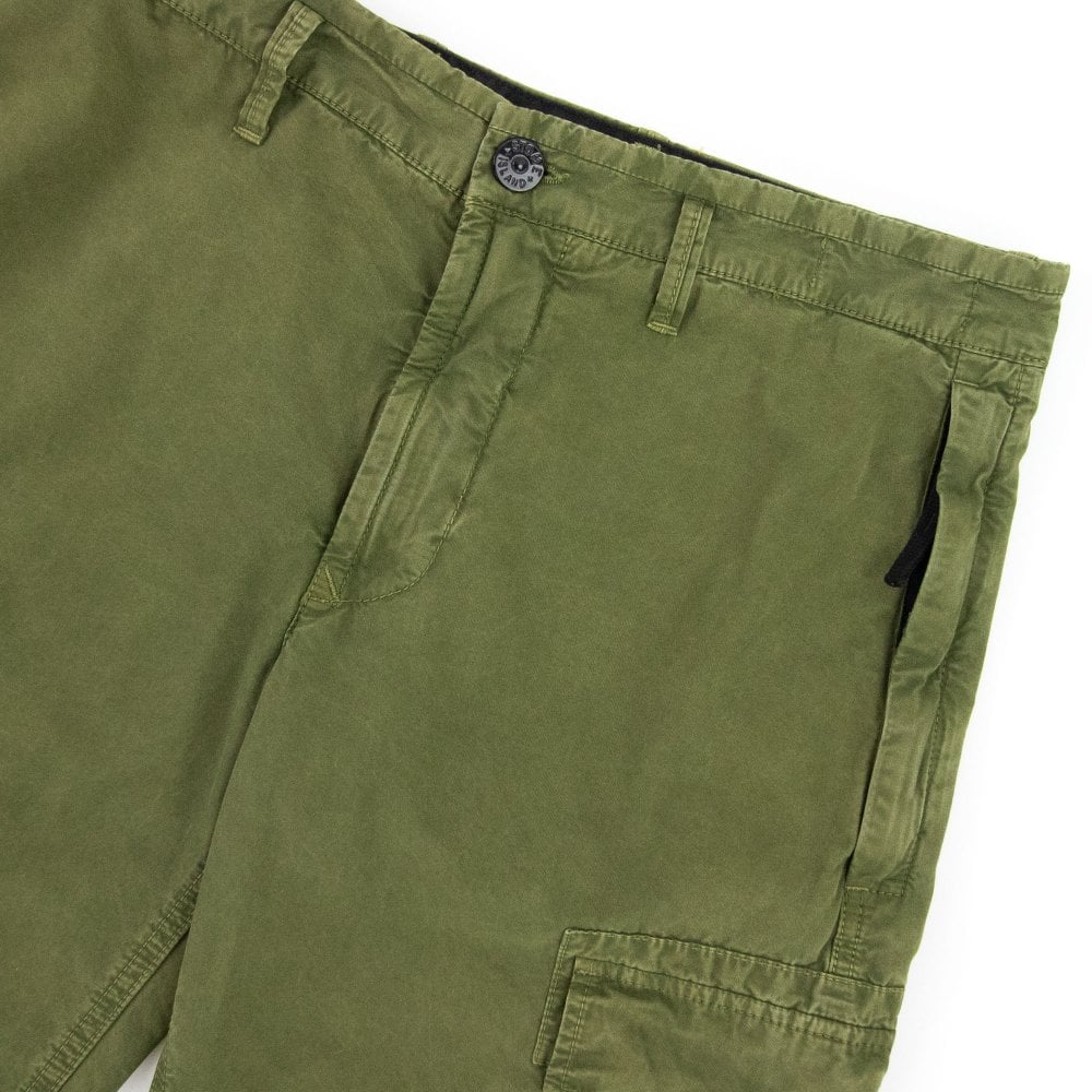 Stone Island L11WA Slim Fit Cargo Shorts In Olive